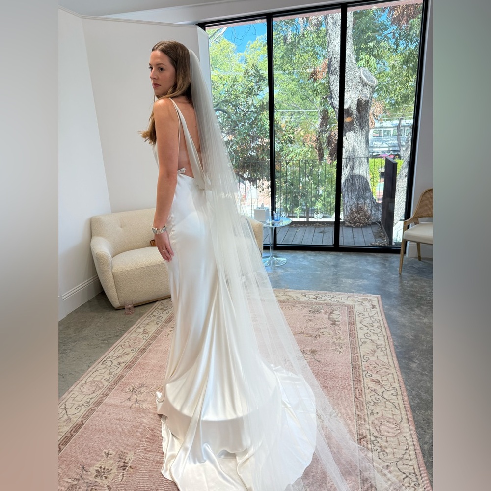 Alexandra Grecco Signature Veil - Picture 4 of 4